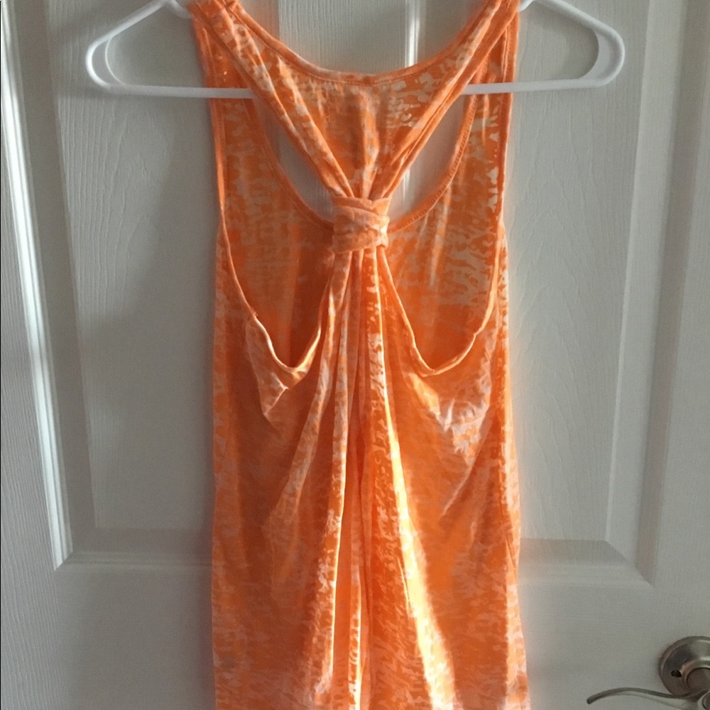Lilu Small Tank Top - Picture 2 of 3